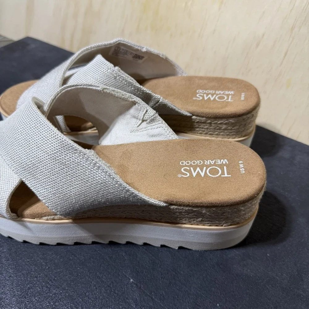 TOMS Platform Slide Sandals Women's US 9 Ivory Canvas Espadrille Comfort Casual